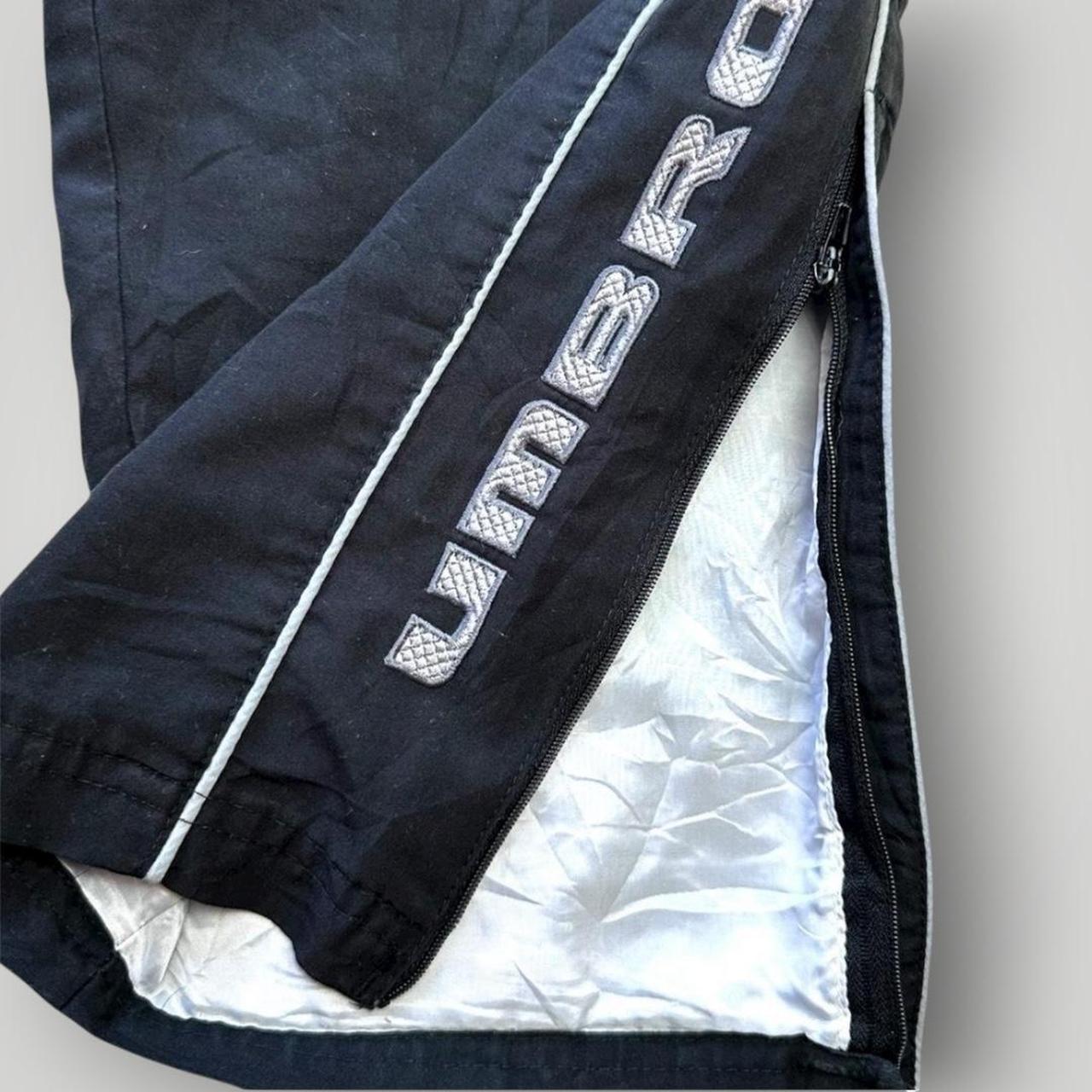 Umbro Men's Navy Trackpants