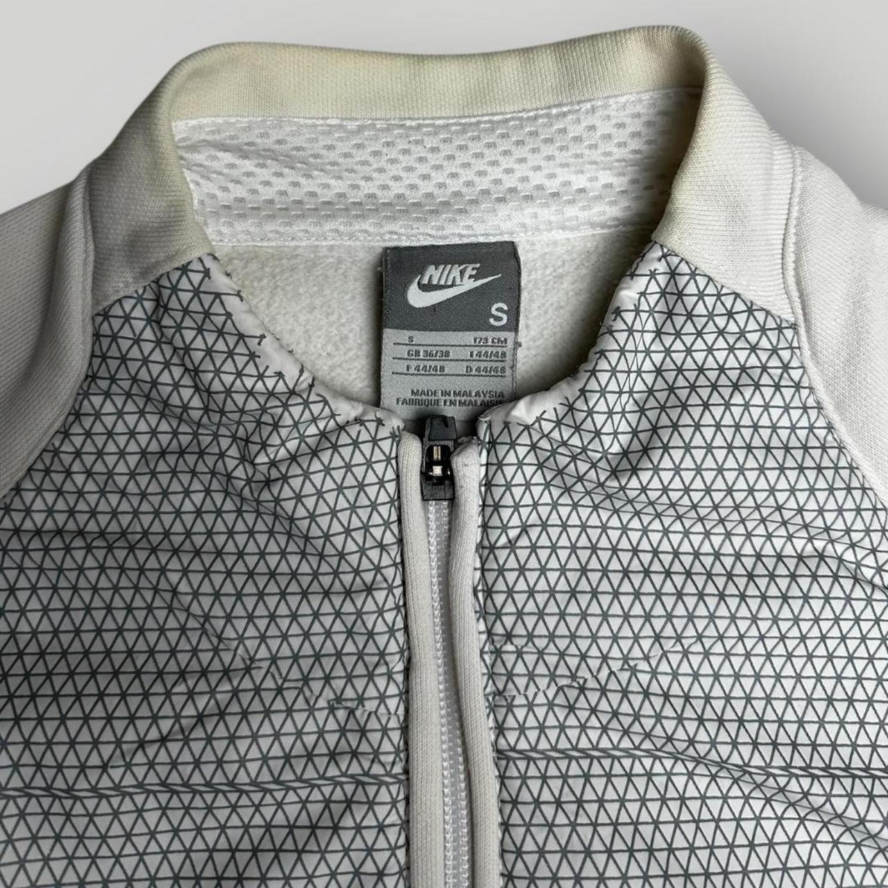 Nike White/Grey Zipper