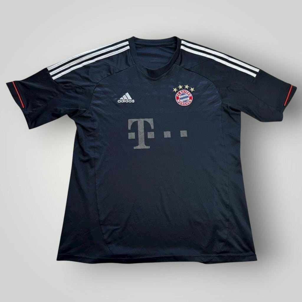 Adidas Bayern Munich 2012/13 third jersey
