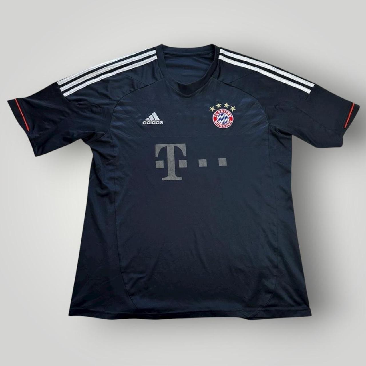 Adidas Bayern Munich 2012/13 third jersey
