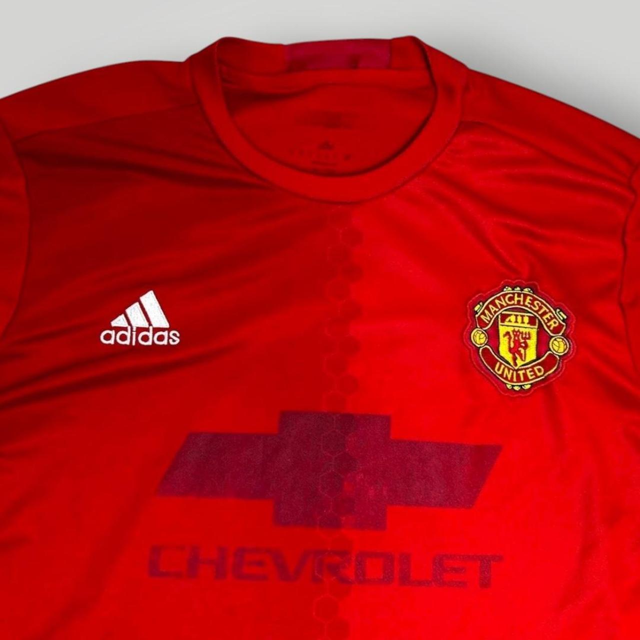 Adidas Manchester United 2016/17 football shirt