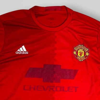 Adidas Manchester United 2016/17 football shirt