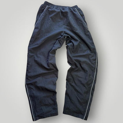 Umbro Men's Navy Trackpants