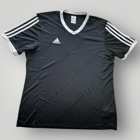 Adidas Men's Black and Grey T-shirt