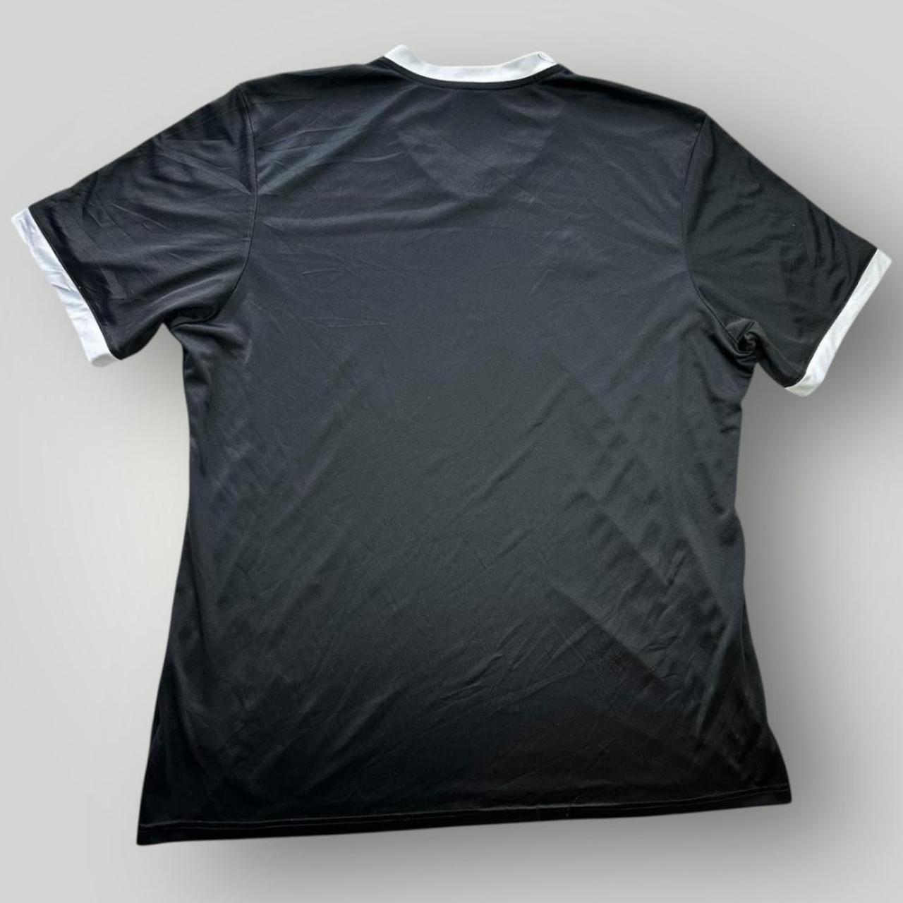 Adidas Men's Black and Grey T-shirt