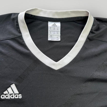 Adidas Men's Black and Grey T-shirt